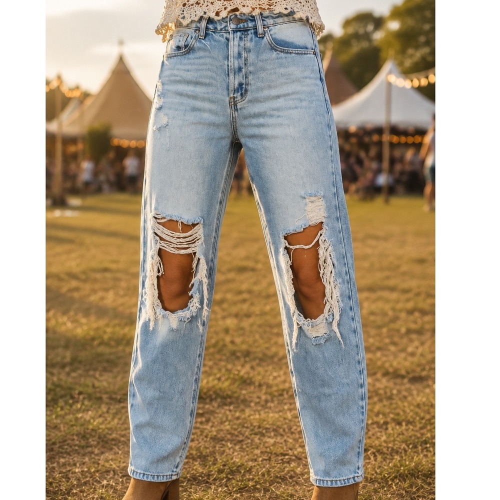Cello Womens High Rise Straight Leg Distressed Jeans Light Wash Size 25 Ripped